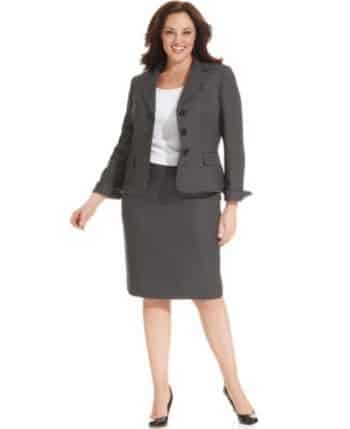 O conjunto de saia e blazer para gordinhas é um look-curinga que deve estar no armário da mulher plus size (Foto: Divulgação)