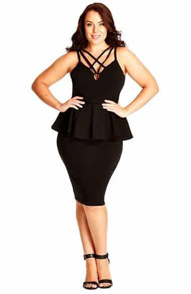 As plus size podem, sim, investir na moda strappy (Foto: pinterest.com)