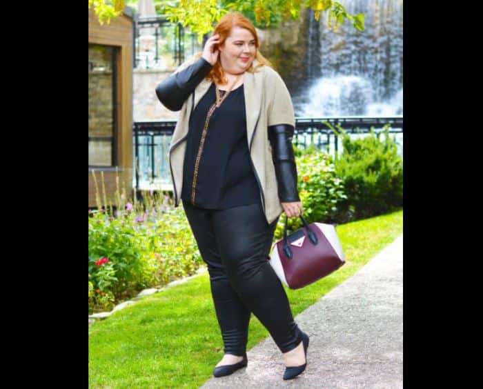 look plus size com acessorio