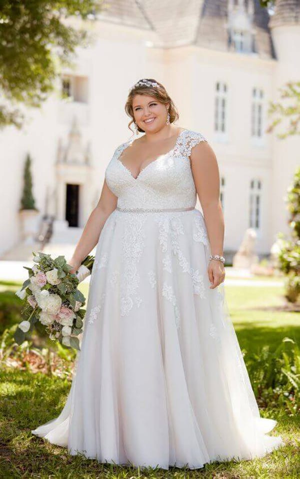 vestido plus size de noiva com cintura 