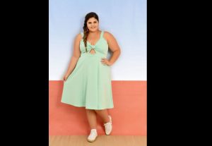 roupas plus size romantica